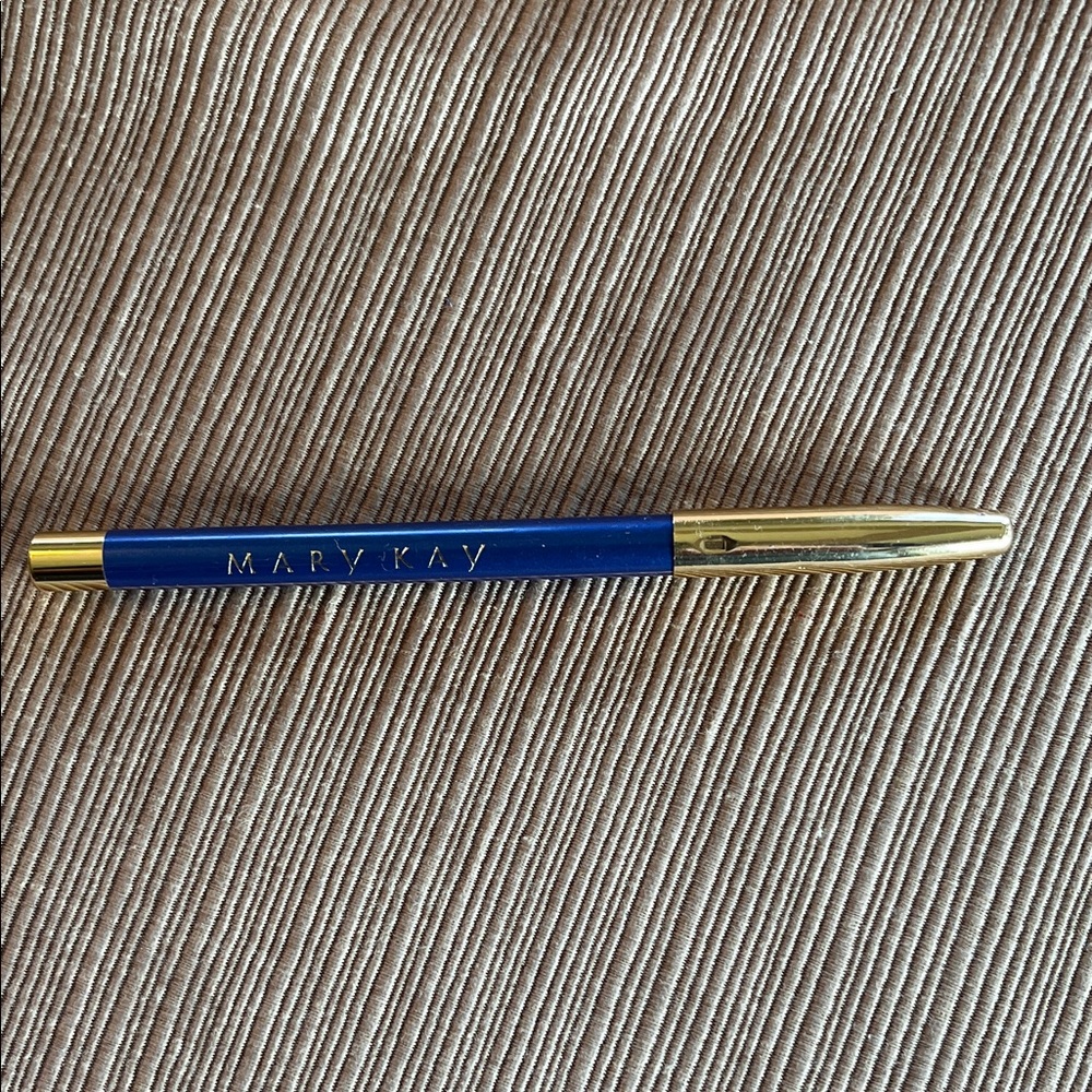 Mary Kay amethyst eye liner.